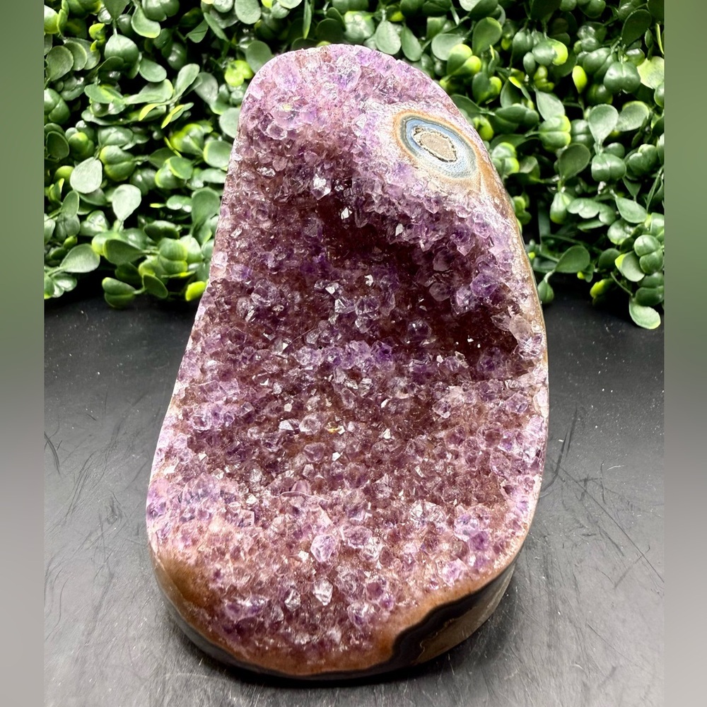 Amethyst Druzy Freeform w Stalactite Eye Agate Banding 4”